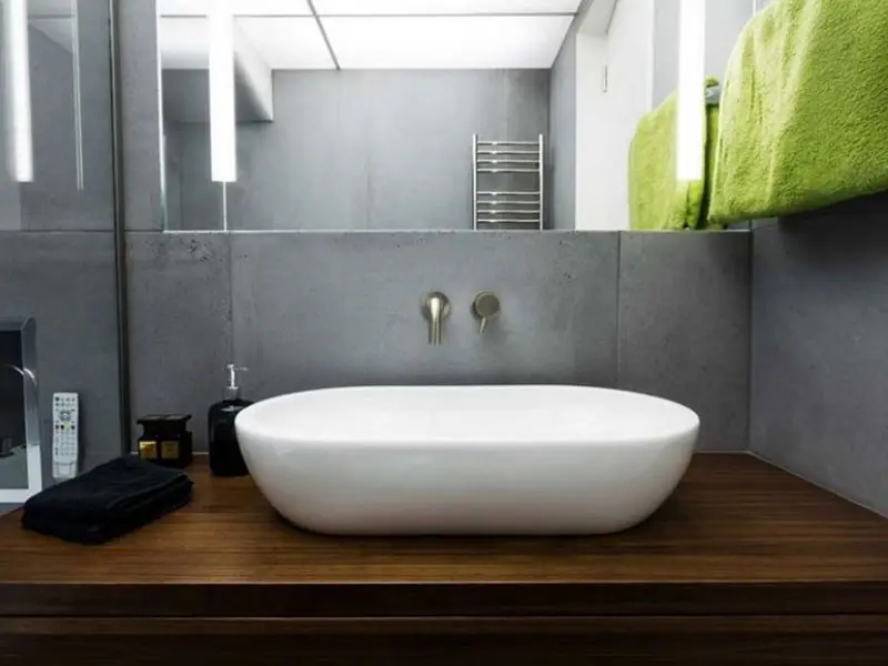 Decorative stone in bathrooms
