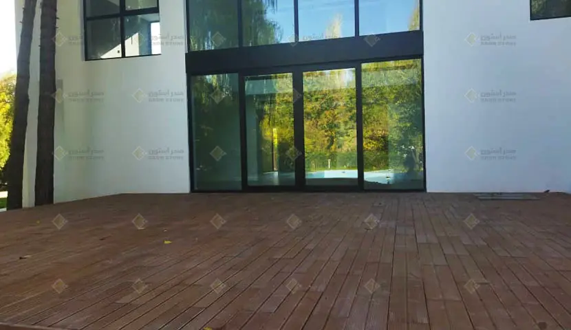 Villa — Wood Effect