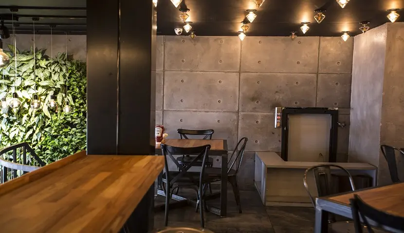 Café — Exposed concrete