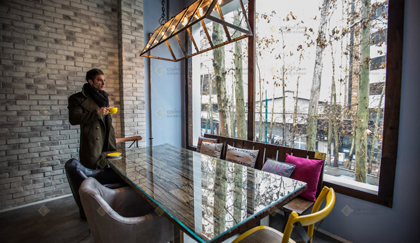سنگ بتن اکسپوز صدر استون طرح آجر در طراحی داخلی کافه